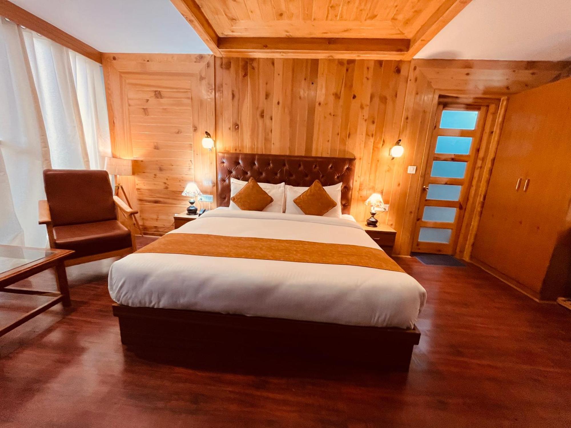 Vista Resort, Manali - ! Near Mall Road !! Hot & Cold Ac Rooms !! Best Selling !! Big Parking !! Luxury Collection !! Open Terrace !! Lift !! Playing Zone !! Property Of The Year ! Exterior foto