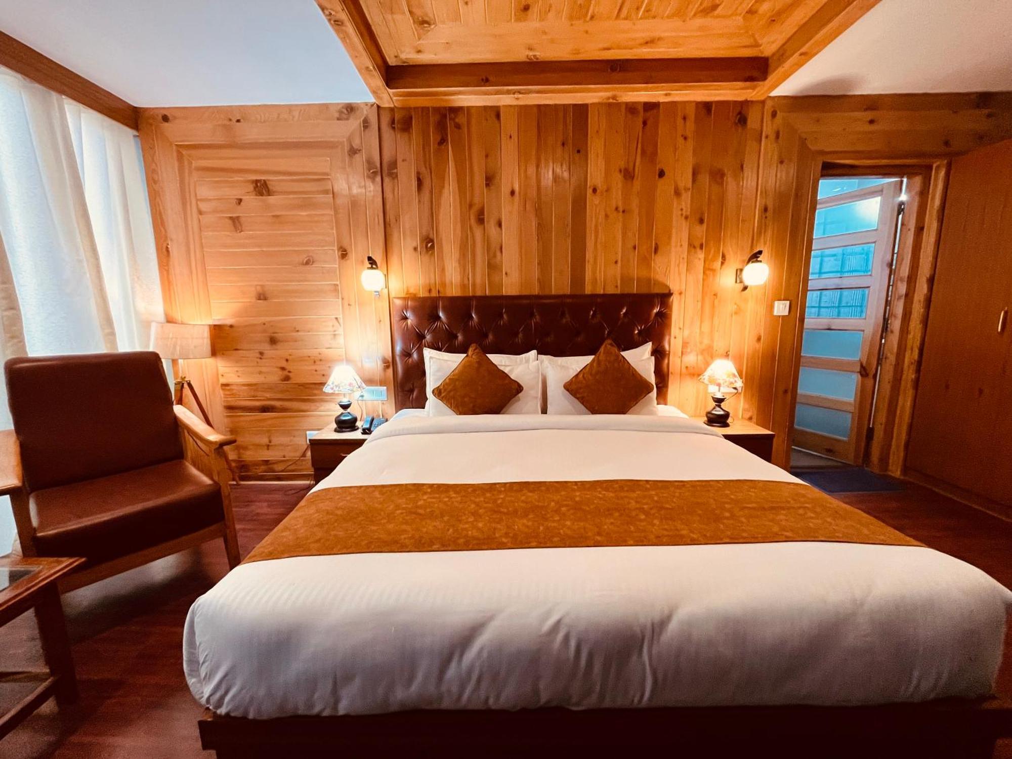 Vista Resort, Manali - ! Near Mall Road !! Hot & Cold Ac Rooms !! Best Selling !! Big Parking !! Luxury Collection !! Open Terrace !! Lift !! Playing Zone !! Property Of The Year ! Exterior foto