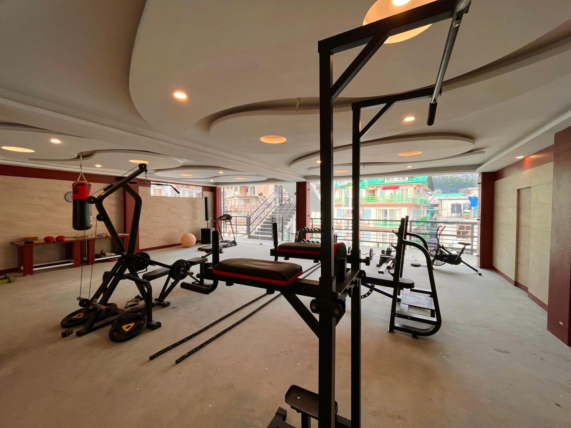 Vista Resort, Manali - ! Near Mall Road !! Hot & Cold Ac Rooms !! Best Selling !! Big Parking !! Luxury Collection !! Open Terrace !! Lift !! Playing Zone !! Property Of The Year ! Exterior foto