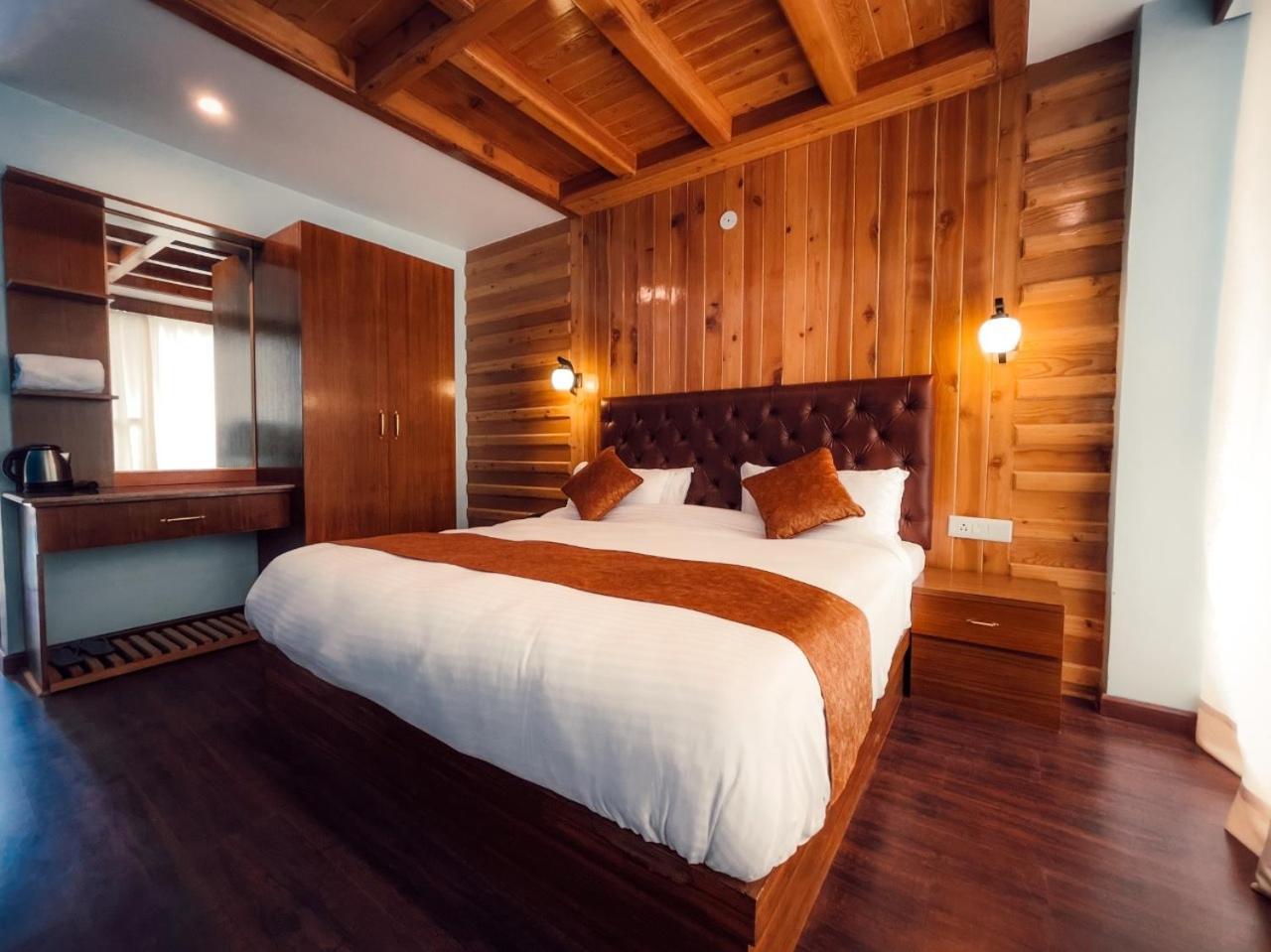 Vista Resort, Manali - ! Near Mall Road !! Hot & Cold Ac Rooms !! Best Selling !! Big Parking !! Luxury Collection !! Open Terrace !! Lift !! Playing Zone !! Property Of The Year ! Exterior foto