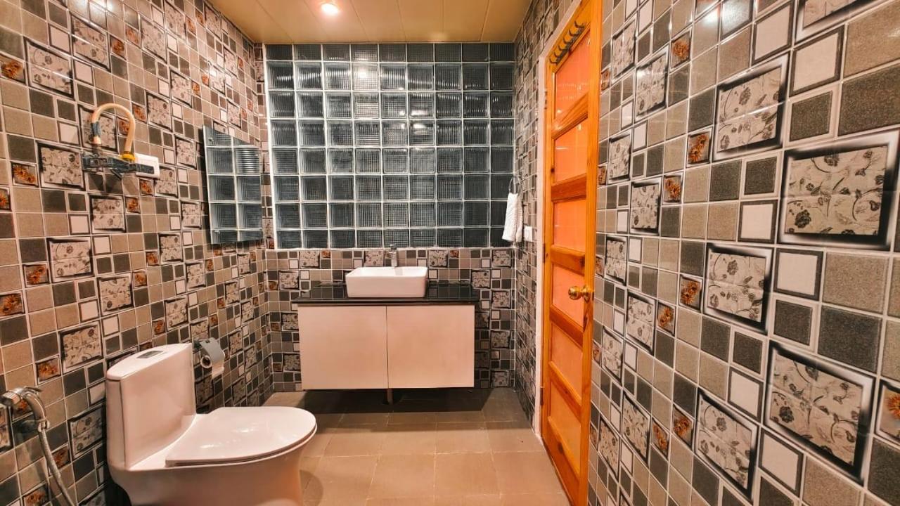Vista Resort, Manali - ! Near Mall Road !! Hot & Cold Ac Rooms !! Best Selling !! Big Parking !! Luxury Collection !! Open Terrace !! Lift !! Playing Zone !! Property Of The Year ! Exterior foto