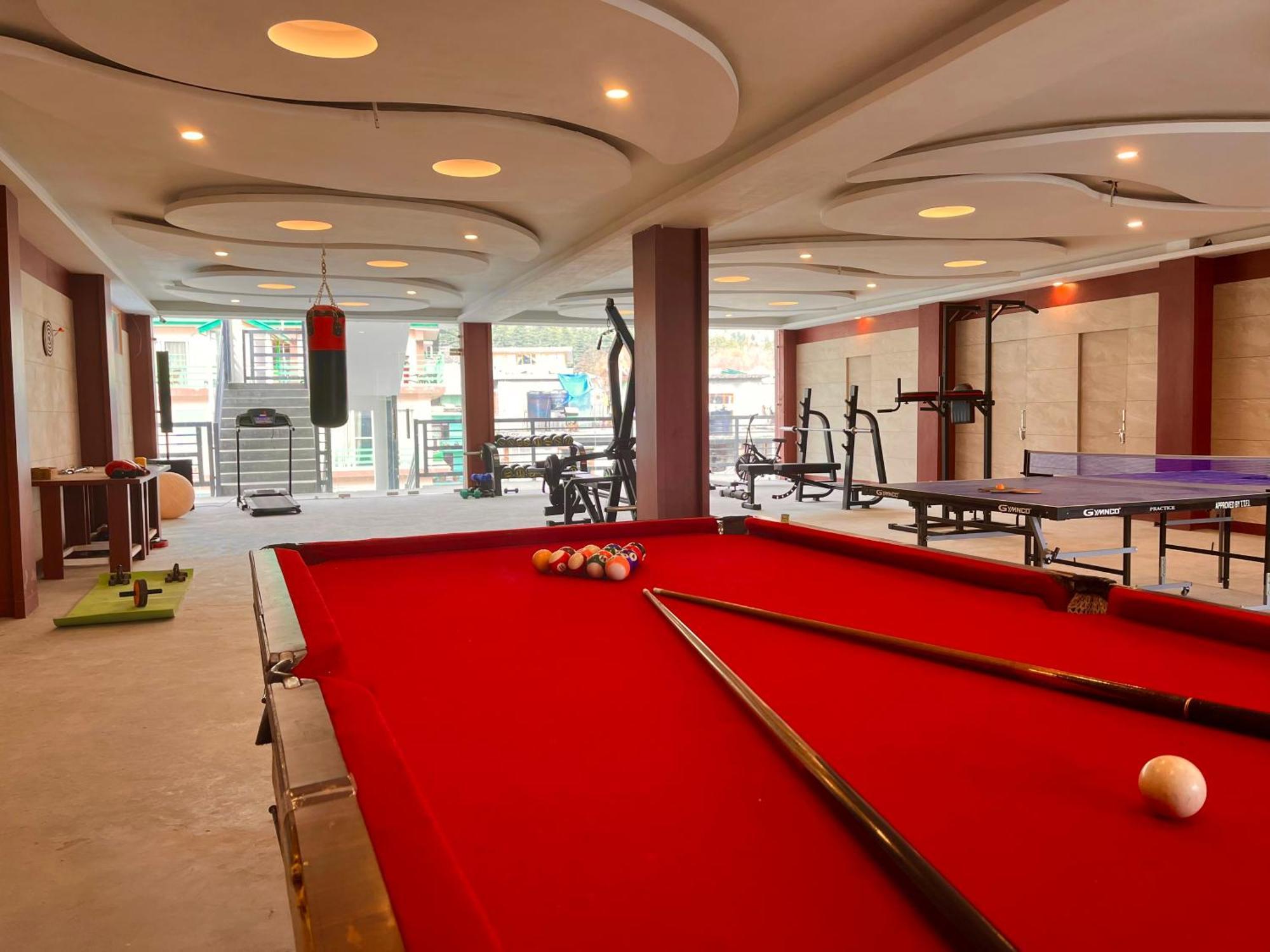 Vista Resort, Manali - ! Near Mall Road !! Hot & Cold Ac Rooms !! Best Selling !! Big Parking !! Luxury Collection !! Open Terrace !! Lift !! Playing Zone !! Property Of The Year ! Exterior foto